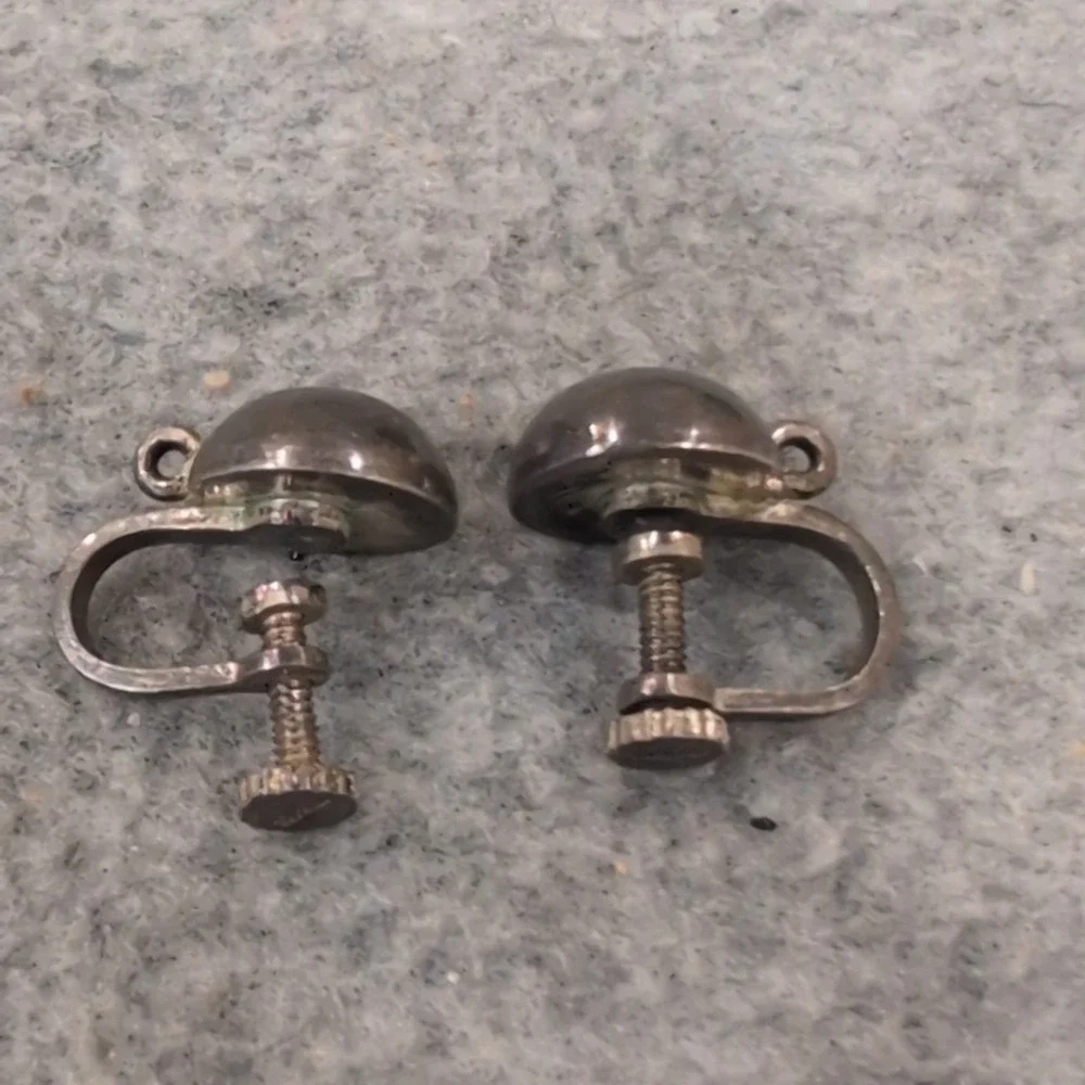 Vintage Silver Ball‎ Half Dome Screw Back Earrings Non-Pierced Retro Style